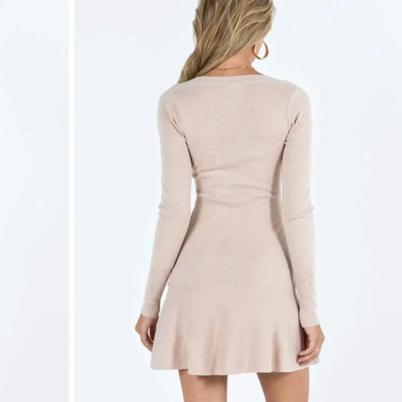 Princess Polly Rafter Long Sleeve Knit Mini Dress Beige NWT Size Medium/Large - Picture 4 of 10